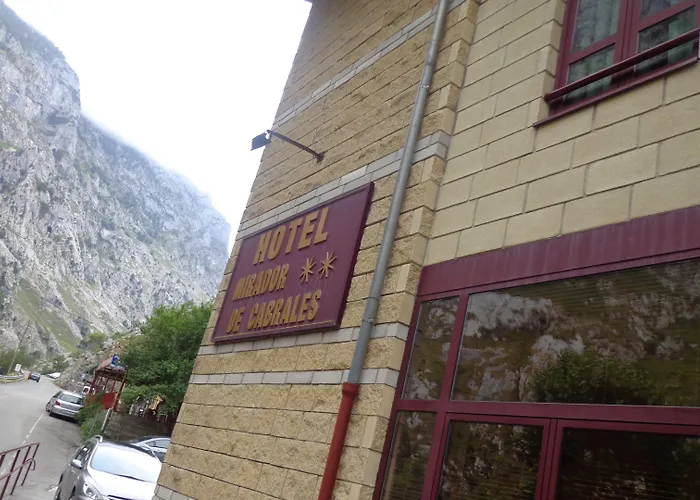 Hotel Arcea Mirador De Cabrales 2*